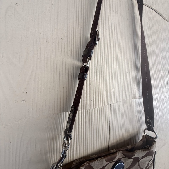 Coach Signature F19220 Crossbody Shoulder Handbag Purse Brown - Picture 4 of 6